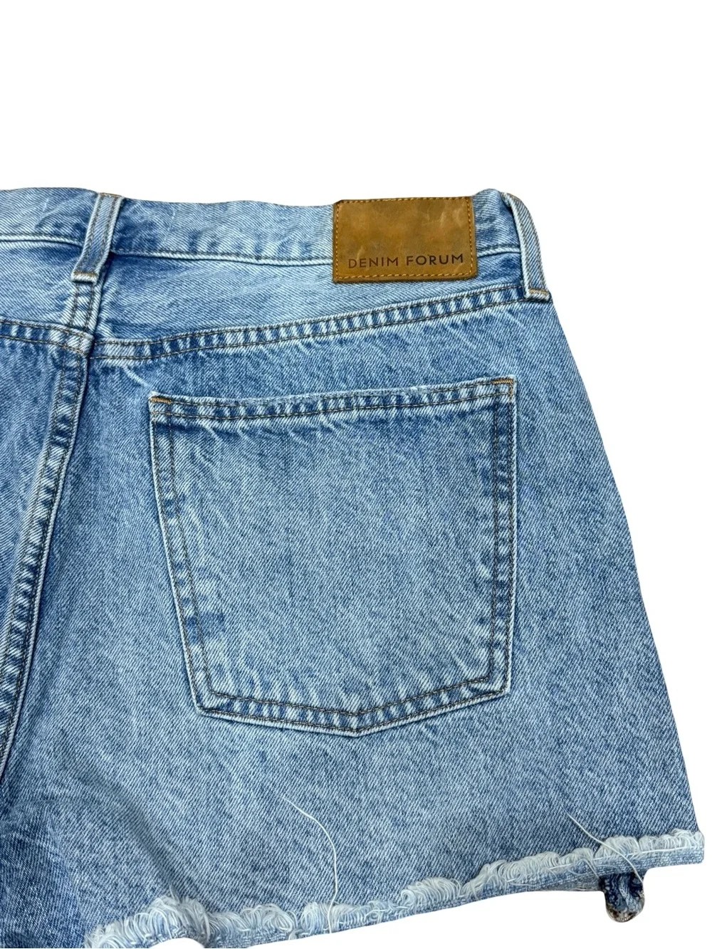 ✨ Aritzia Denim Forum Women's The Ex BF Hi-Rise Denim Shorts Size 29